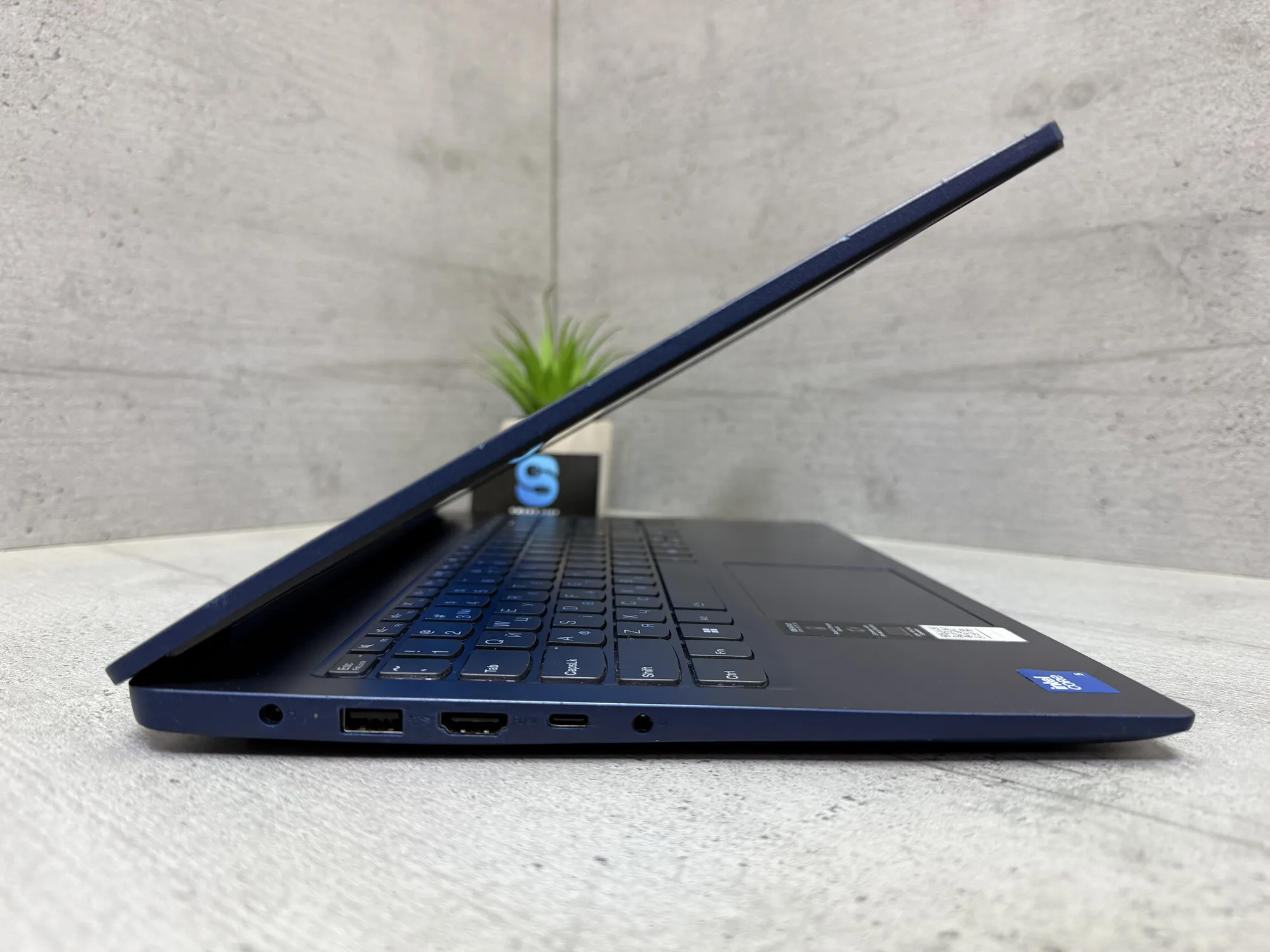 Ноутбук Lenovo IdeaPad Slim 3 15IRU9, фото 7