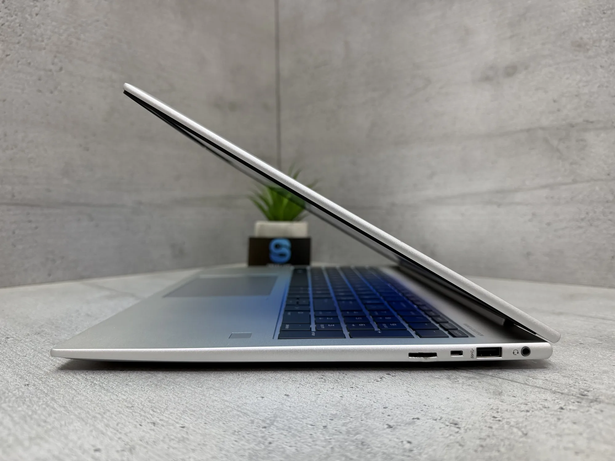 Ноутбук Hp EliteBook 860 G10