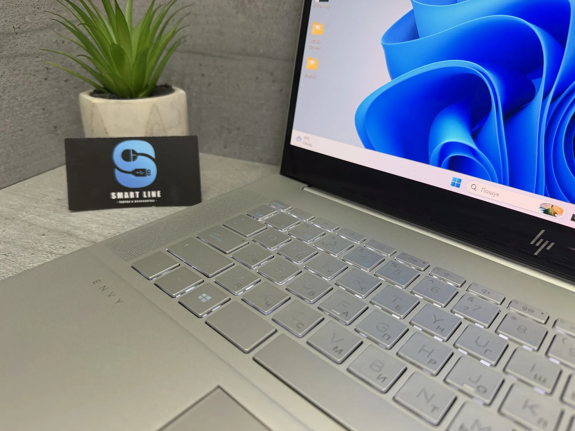 Ноутбук HP Envy 15-EP