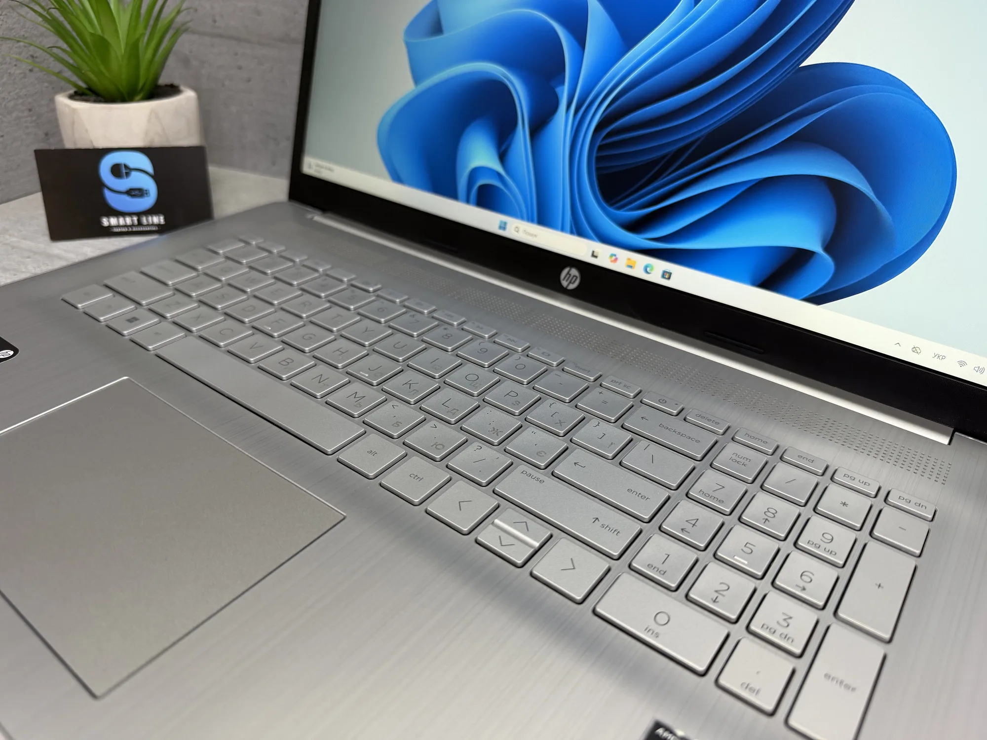 Ноутбук Hp Laptop 17-cp