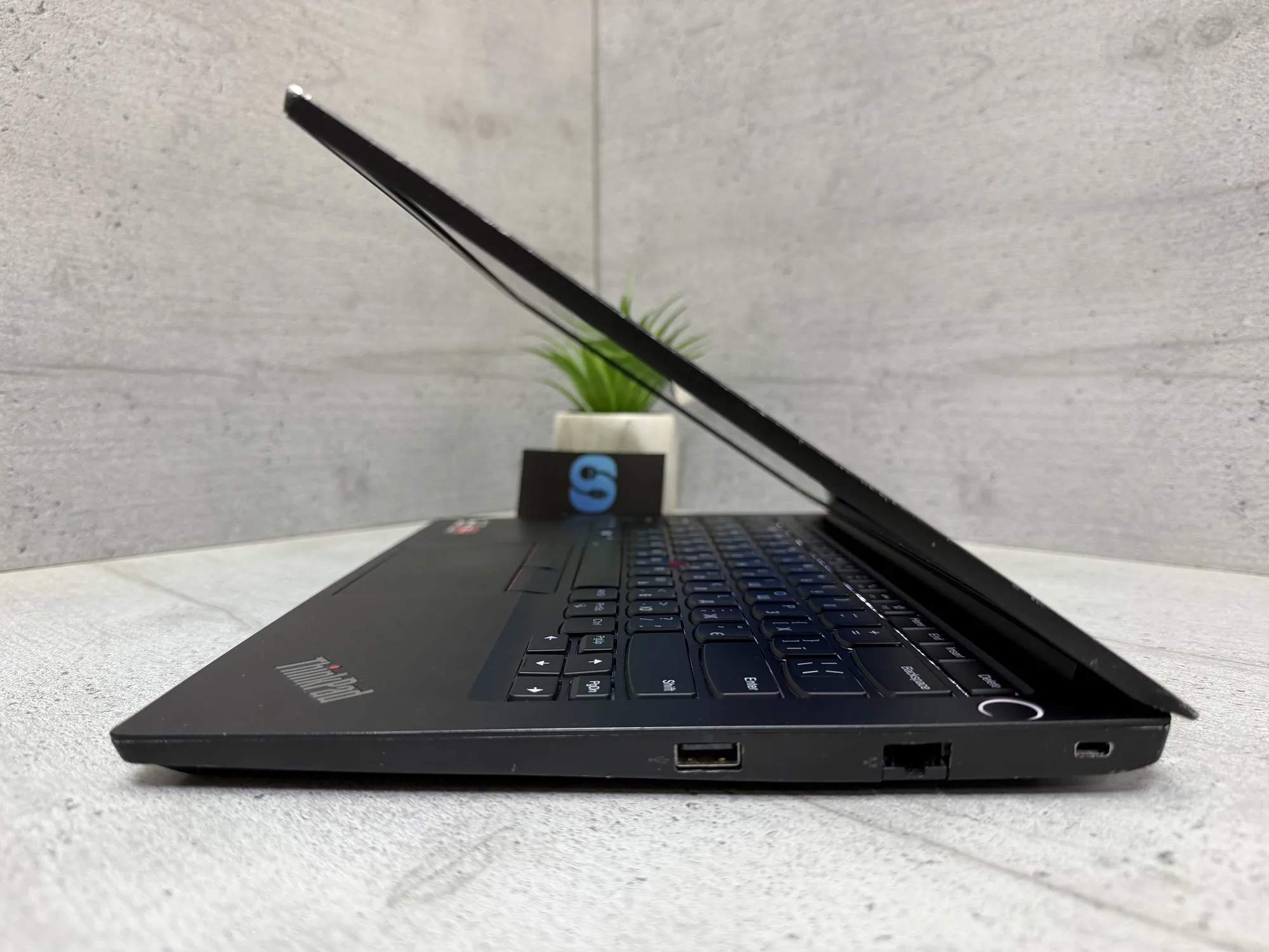 Ноутбук Lenovo ThinkPad E14 Gen 3