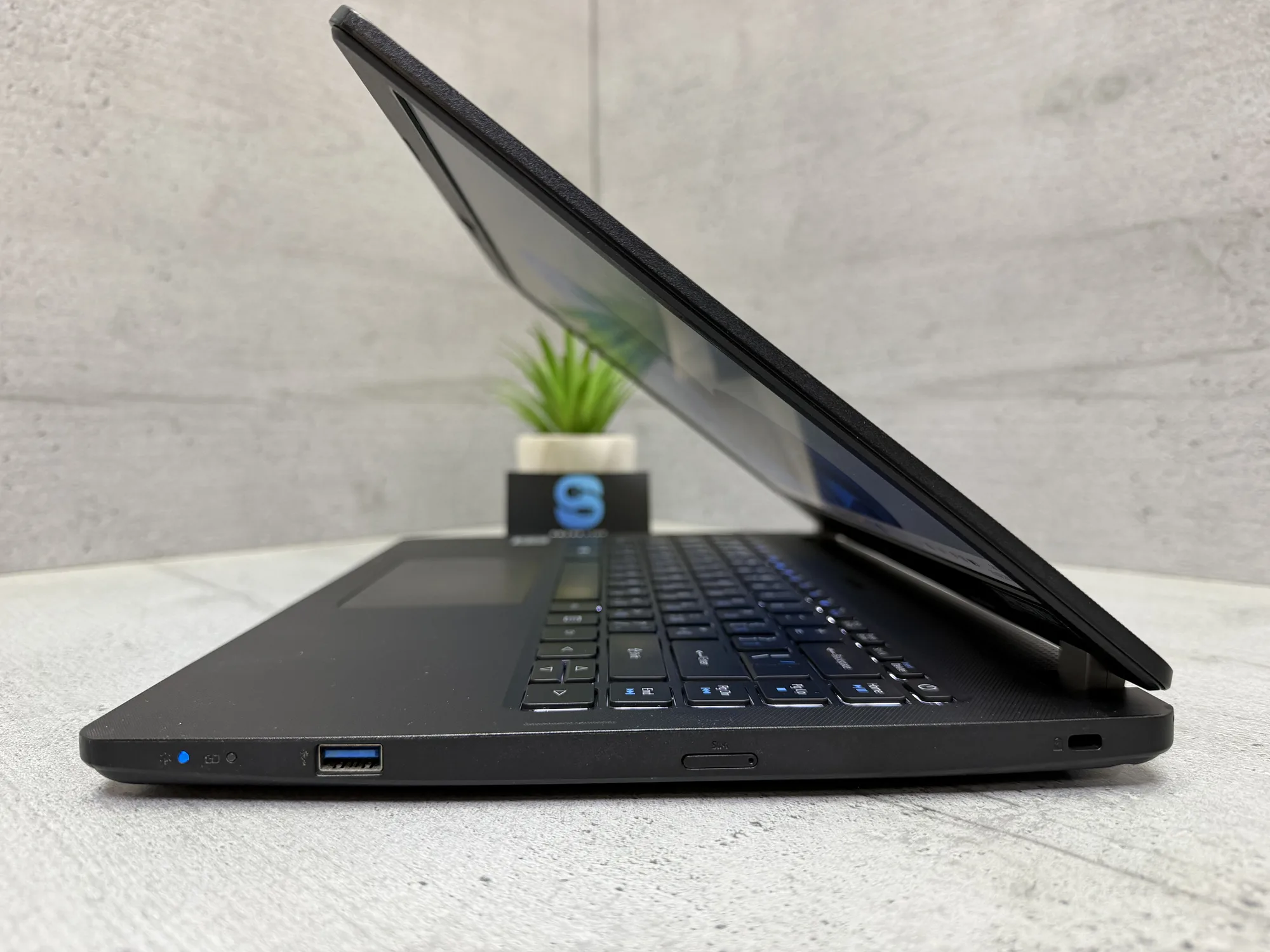 Ноутбук Acer TravelMate P214-52