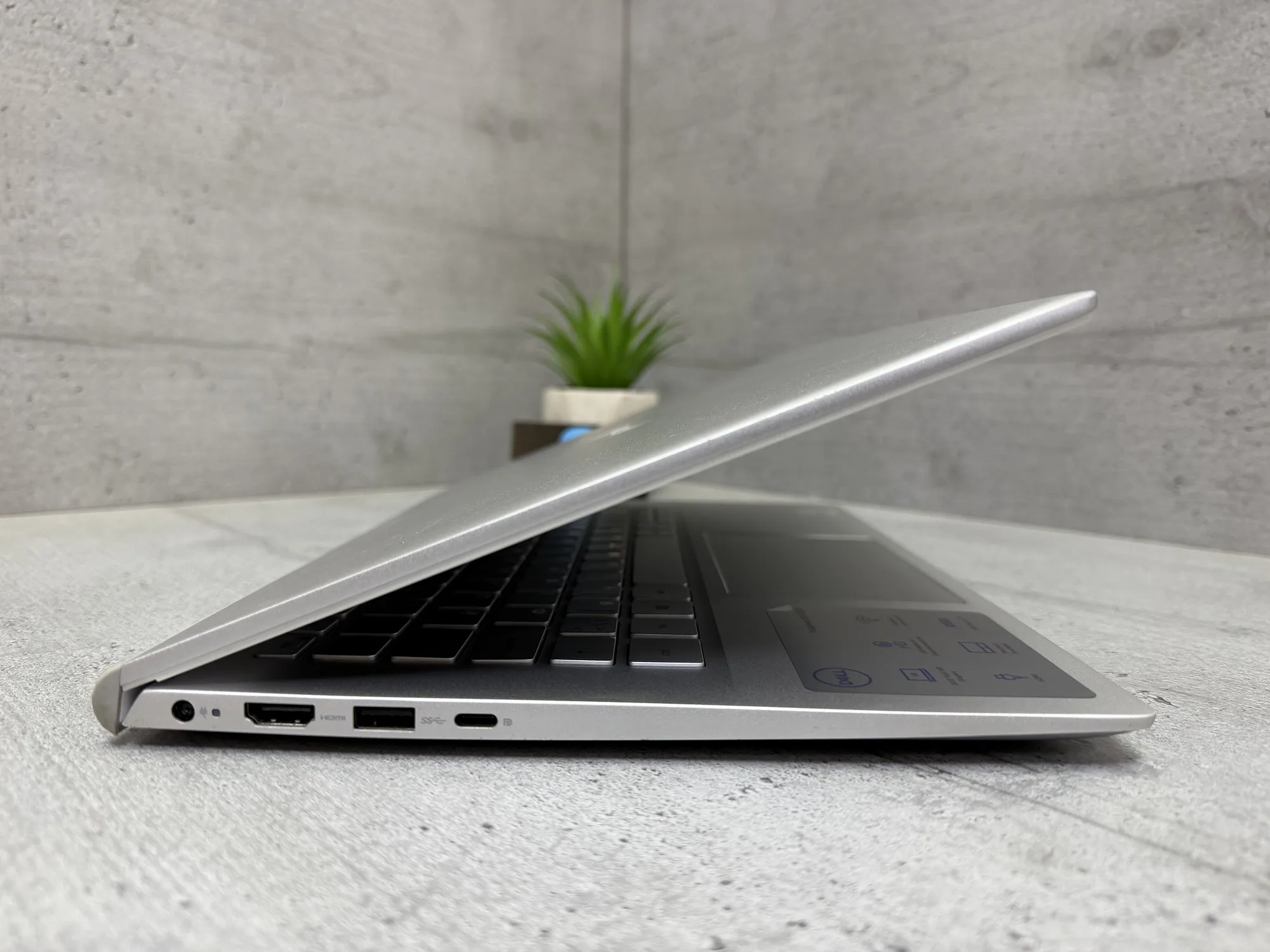 Ноутбук Dell Inspiron 14 5401