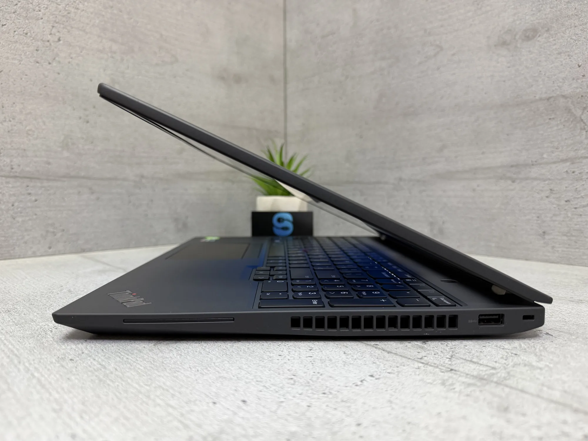 Ноутбук Lenovo ThinkPad P16s Gen 1