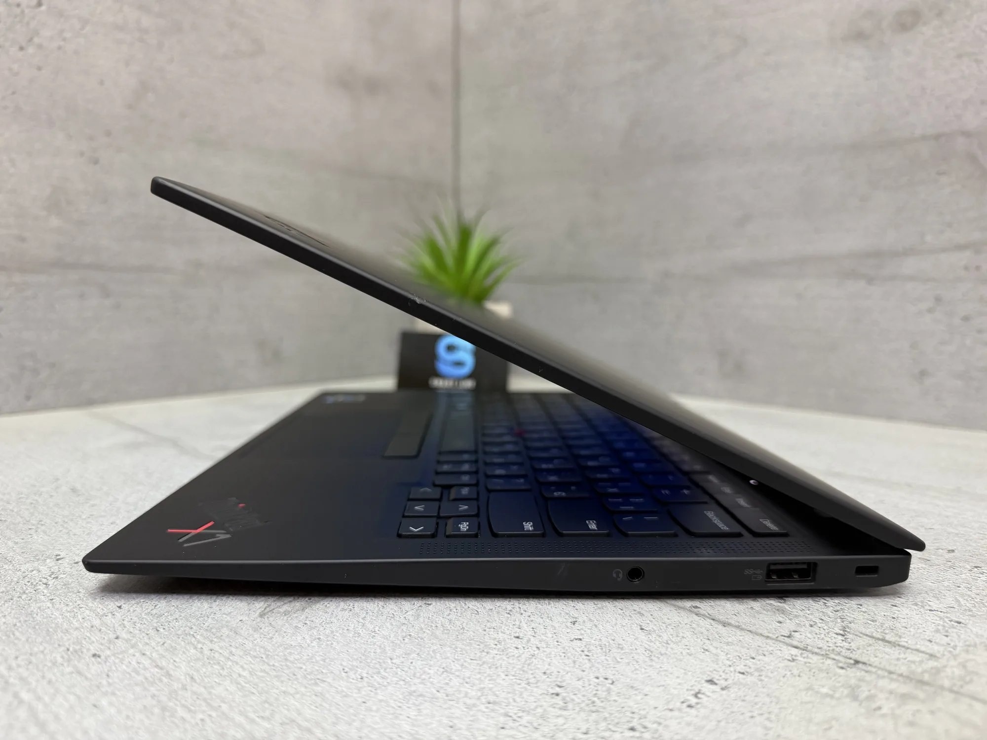 Ноутбук Lenovo ThinkPad X1 Carbon Gen 9, фото 6