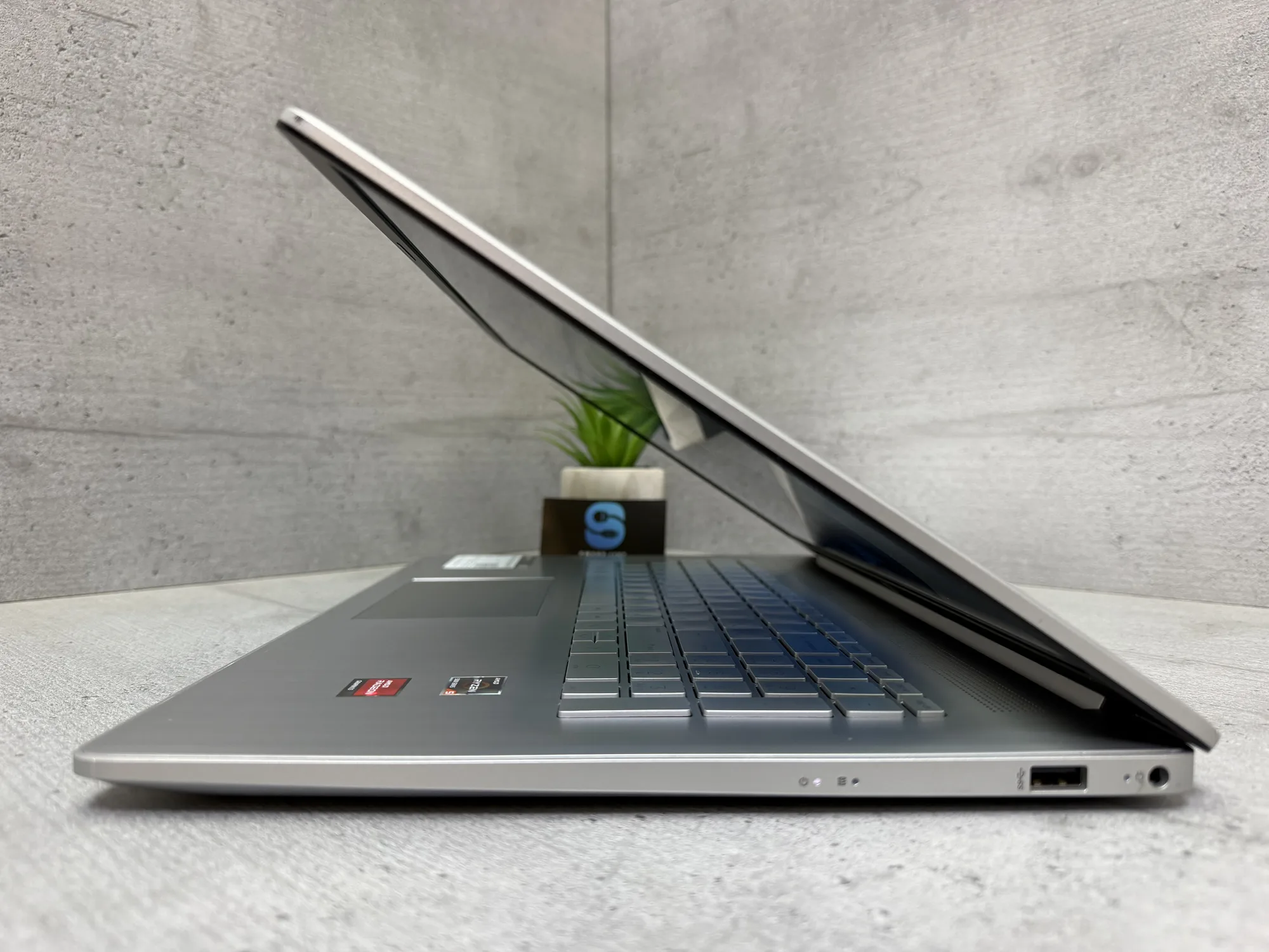 Ноутбук Hp Laptop 17-cp