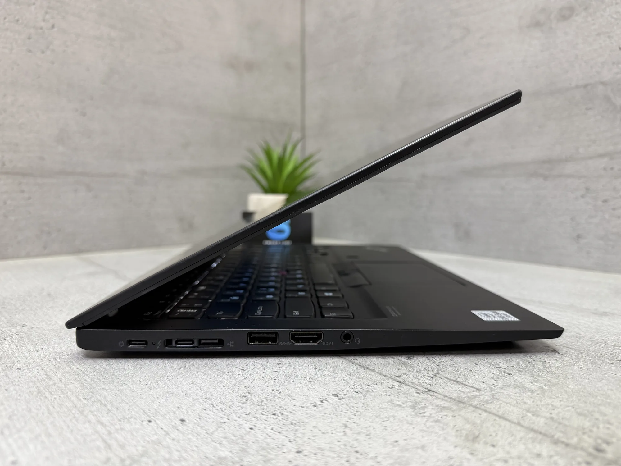 Ноутбук Lenovo ThinkPad T14s