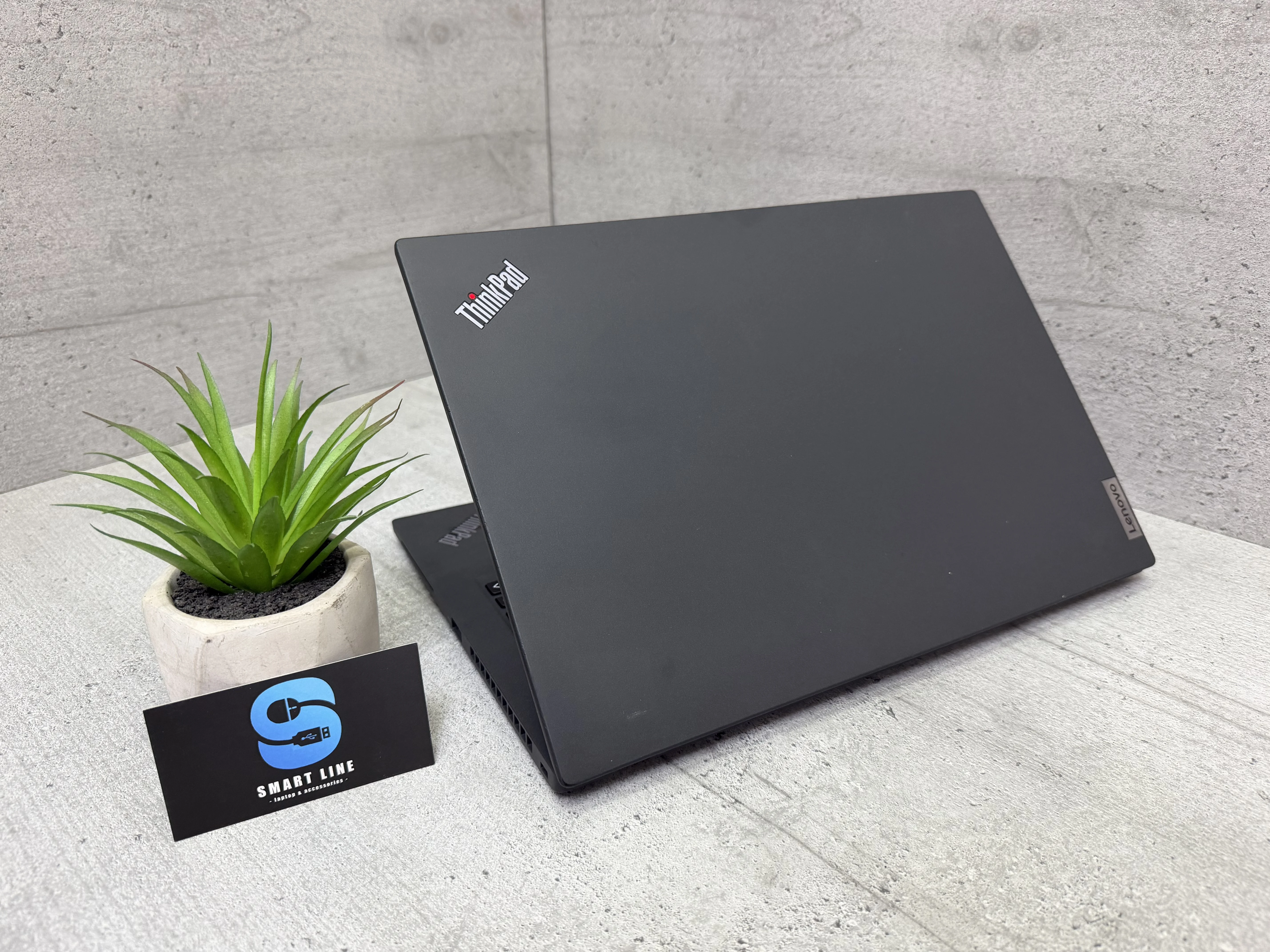 Ноутбук Lenovo T14s Gen 2
