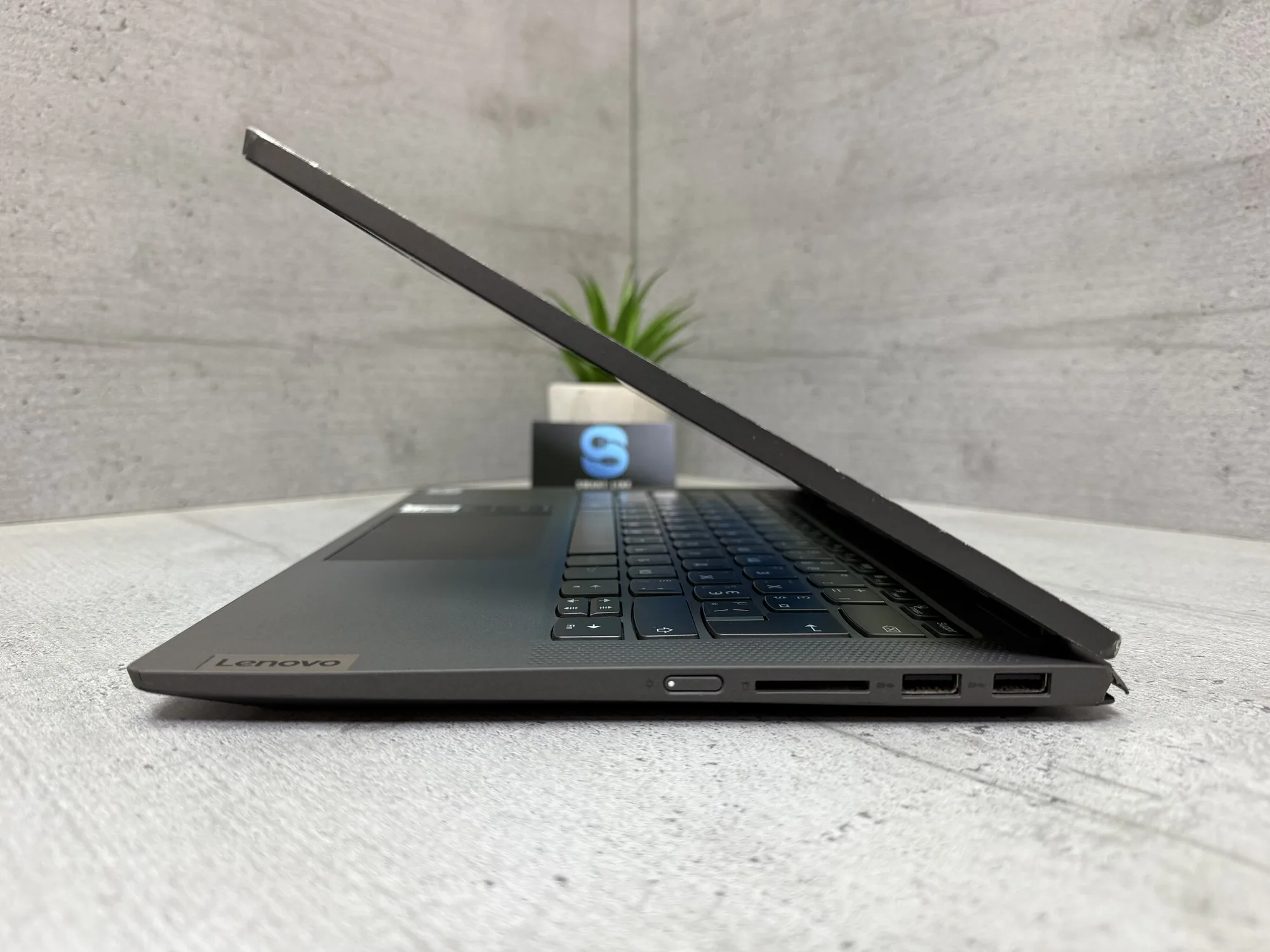 Ноутбук Lenovo IdeaPad Flex 5 14IIL05