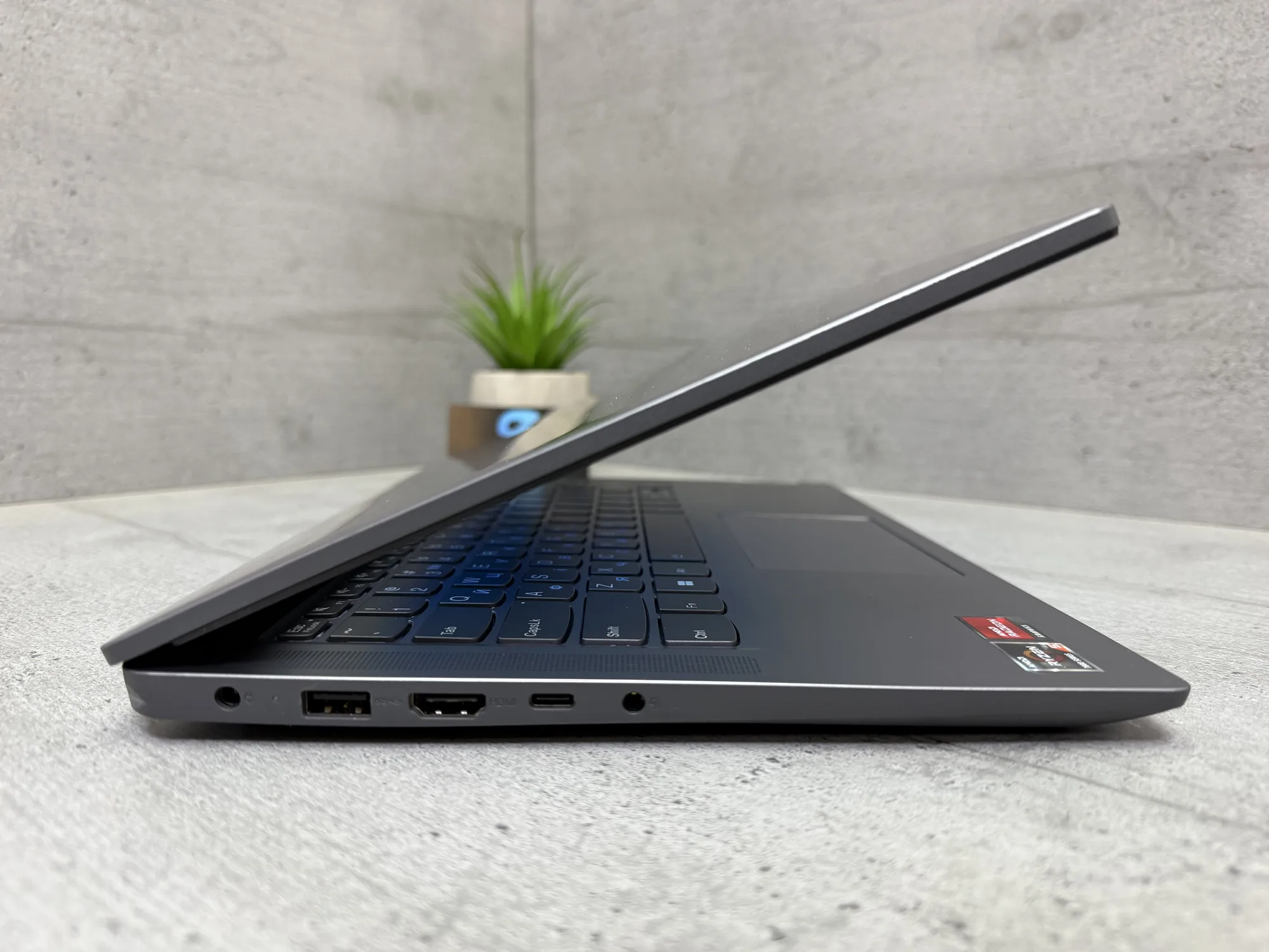 Ноутбук Lenovo IdeaPad Slim 3 14AMN8, фото 7