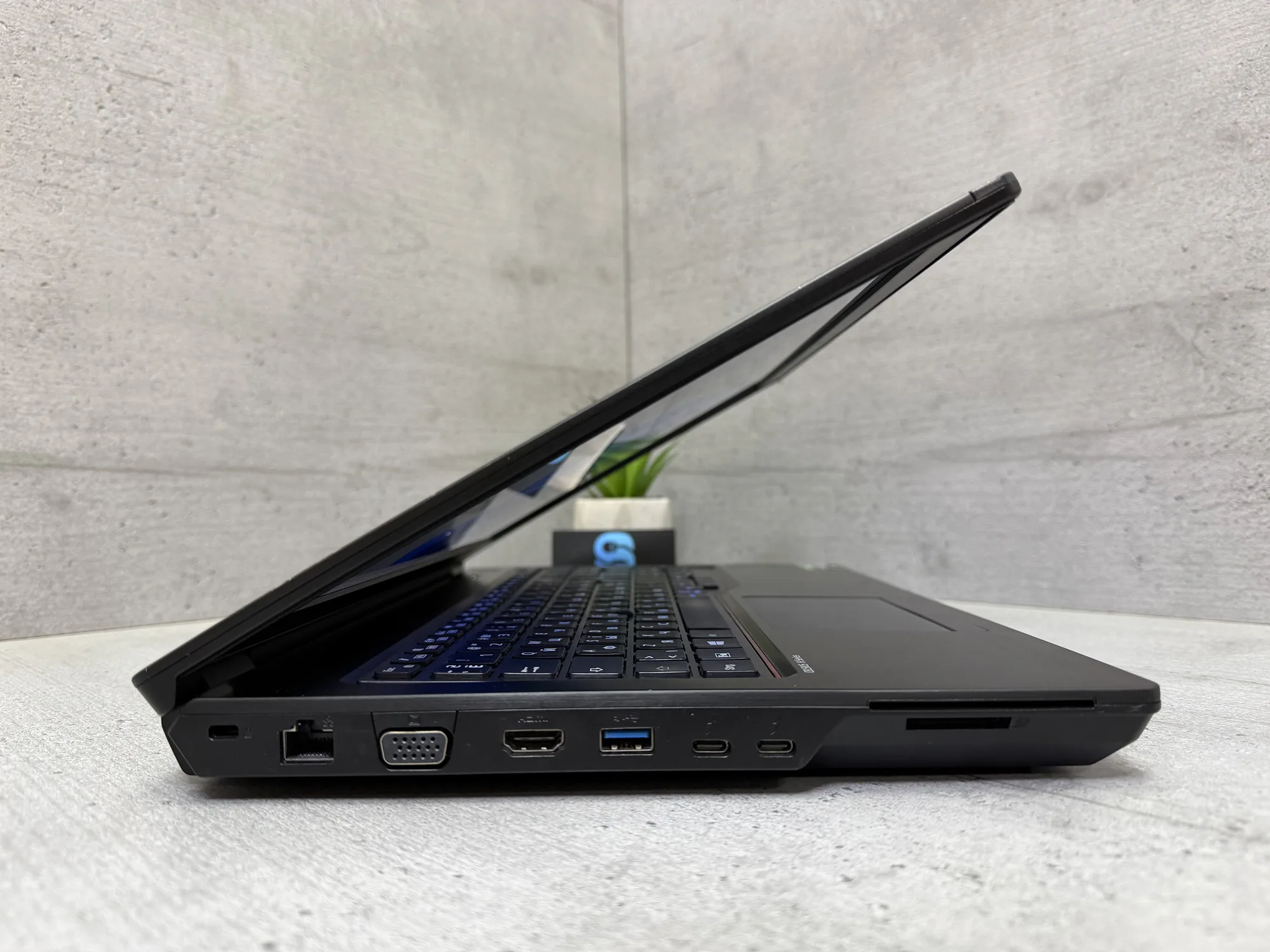 Ноутбук Fujitsu Celsius H7510, фото 6