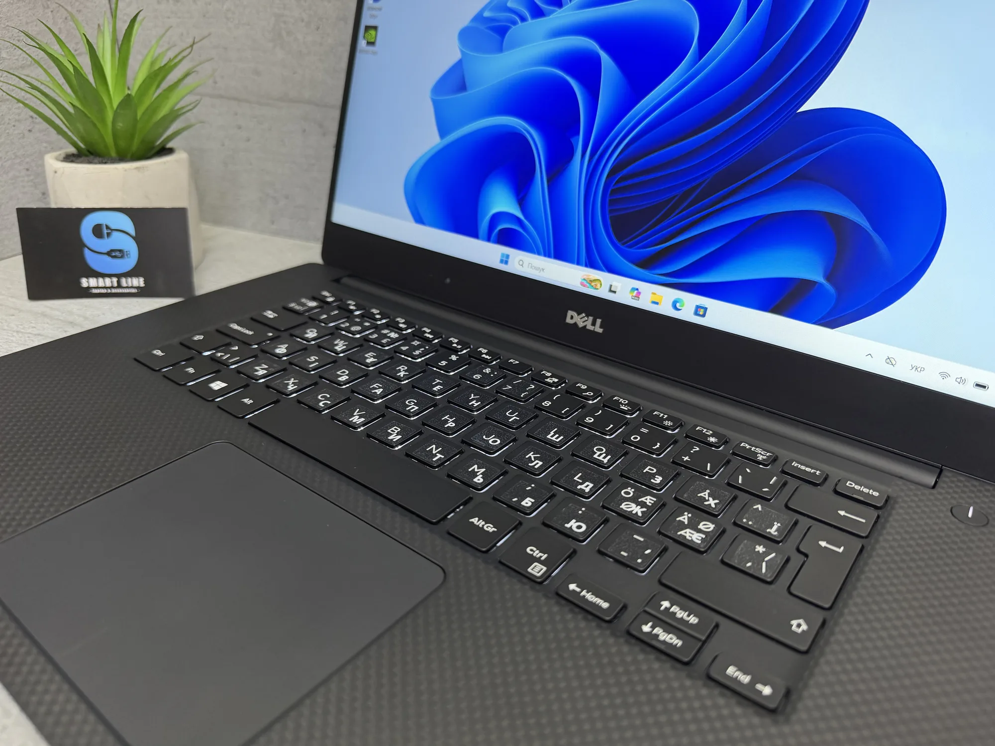 Ноутбук Dell XPS 15 9560