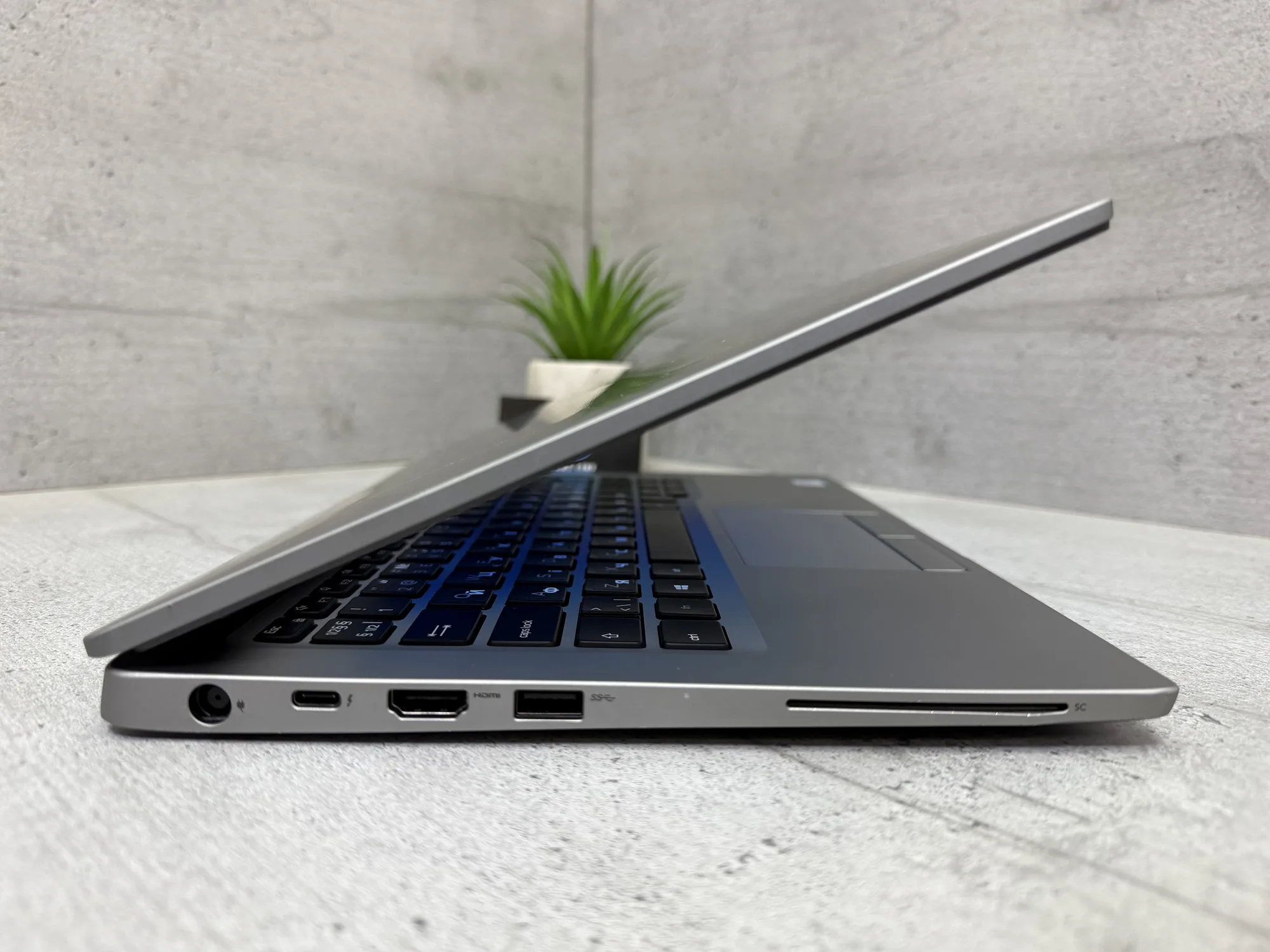 Ноутбук Dell Latitude 7400