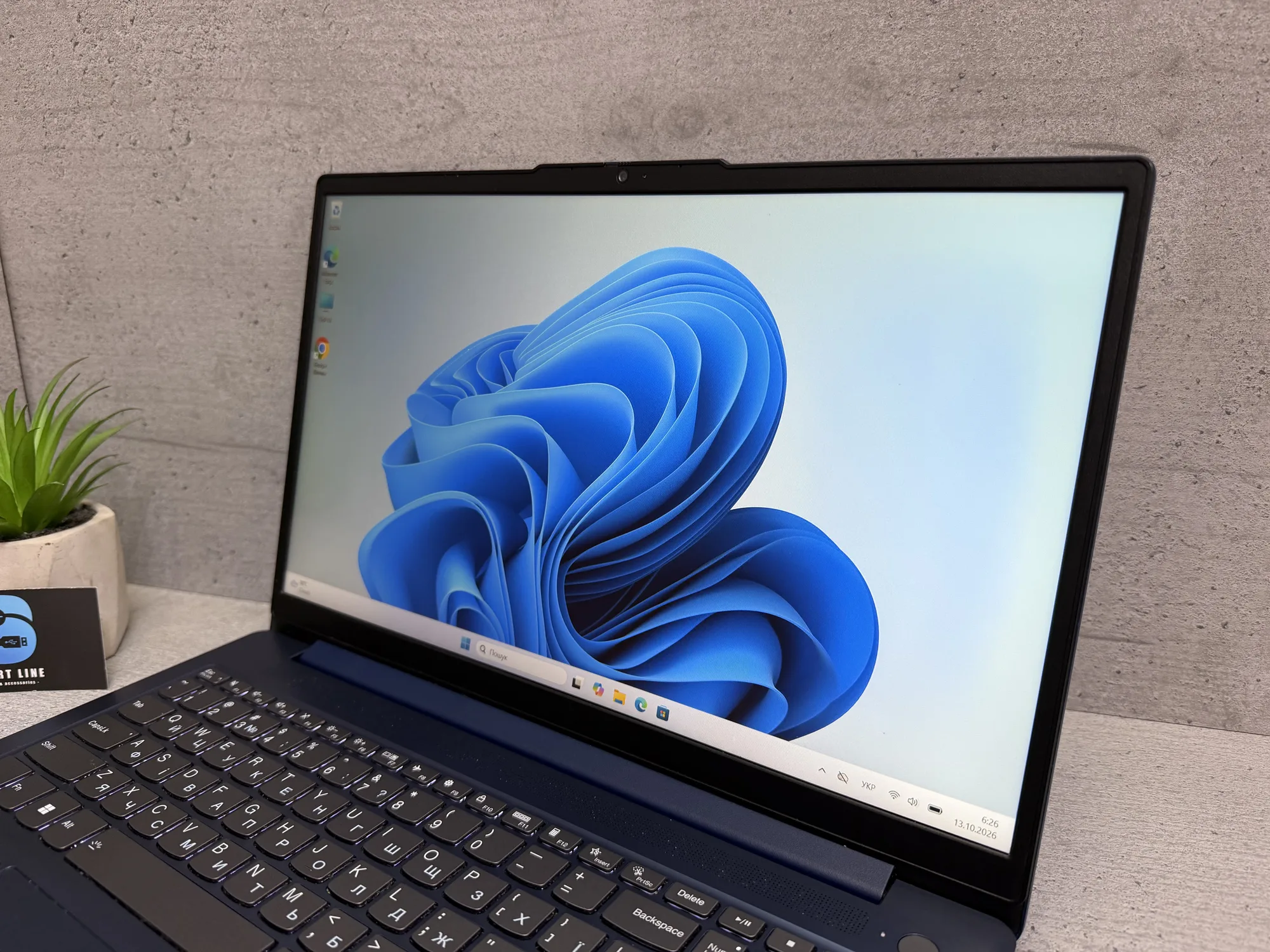 Ноутбук Lenovo IdeaPad Slim 3 15IRU9, фото 3
