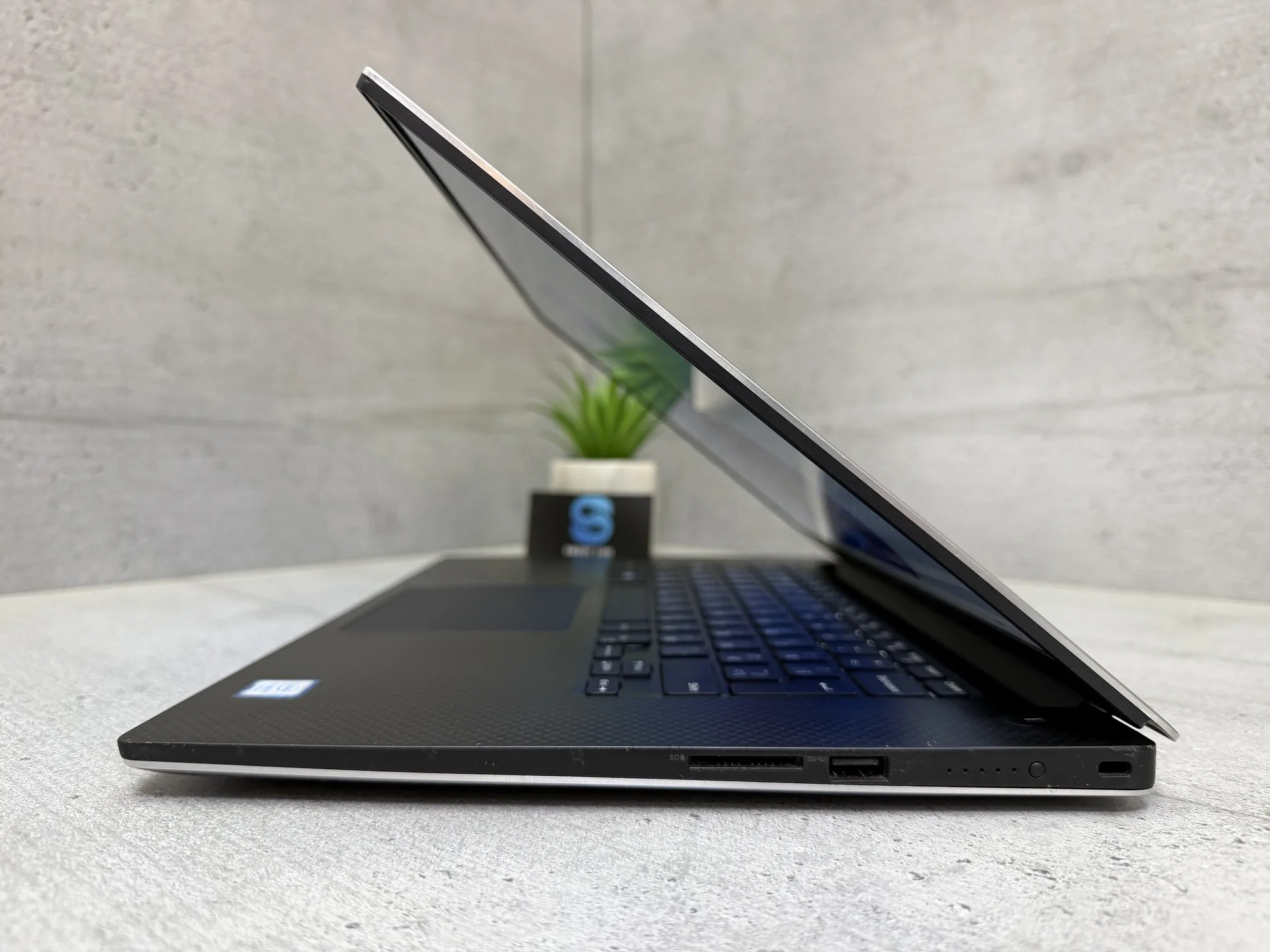 Ноутбук Dell XPS 15 9560