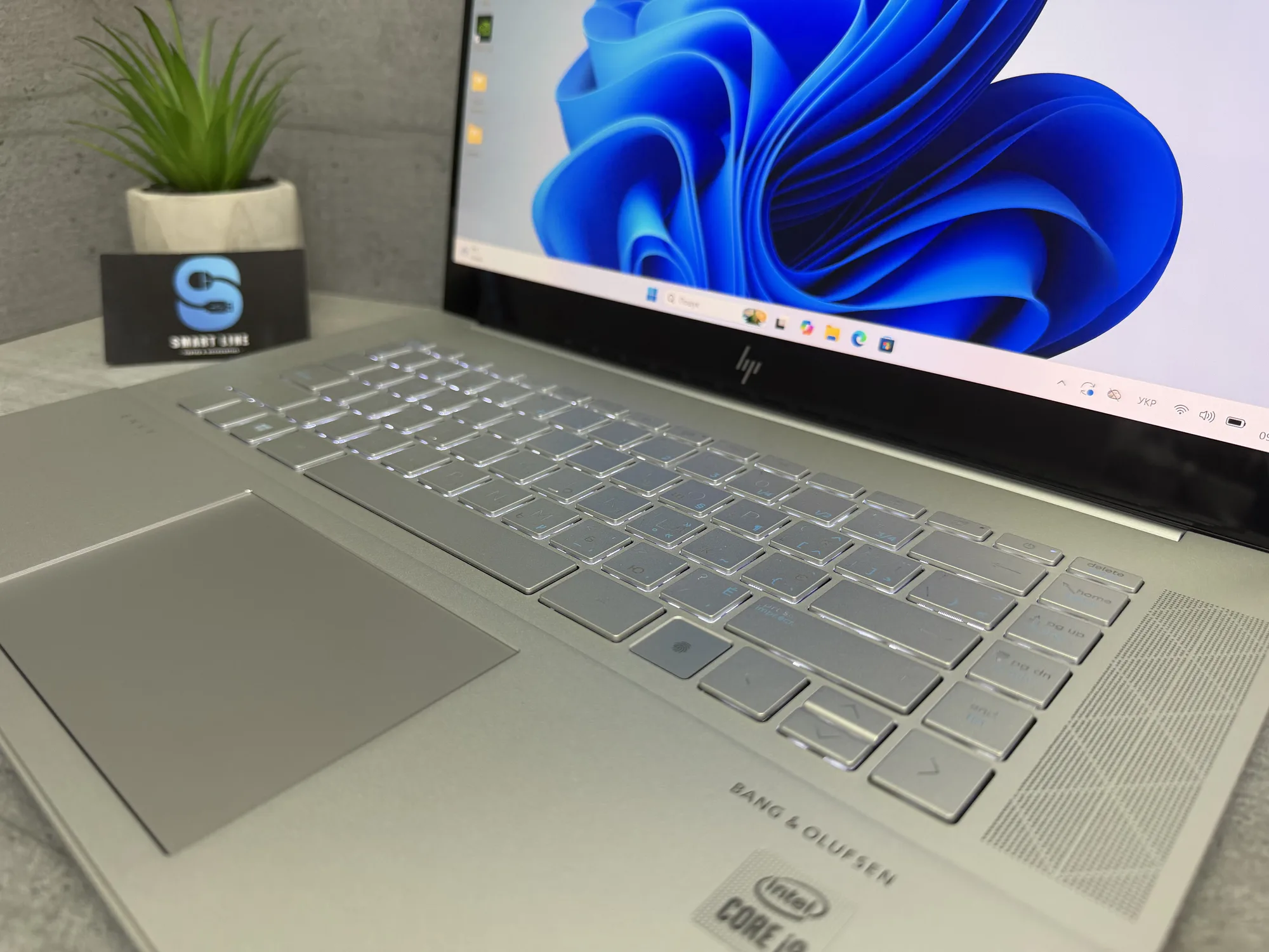 Ноутбук HP Envy 15-EP
