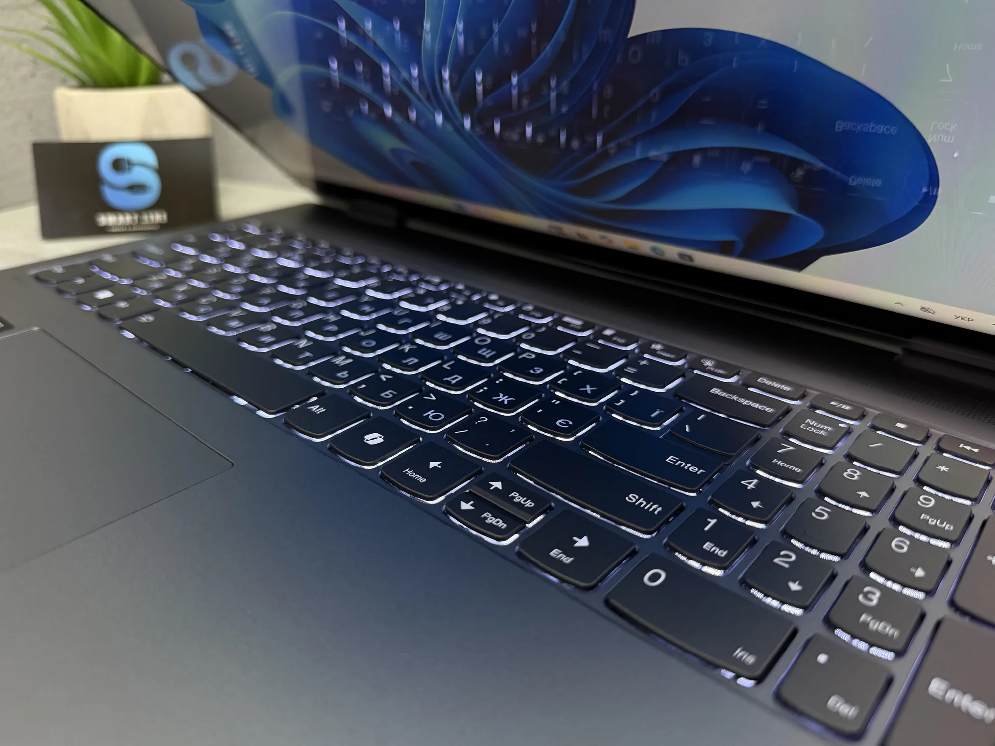 Ноутбук Lenovo IdeaPad 5 16AHP9