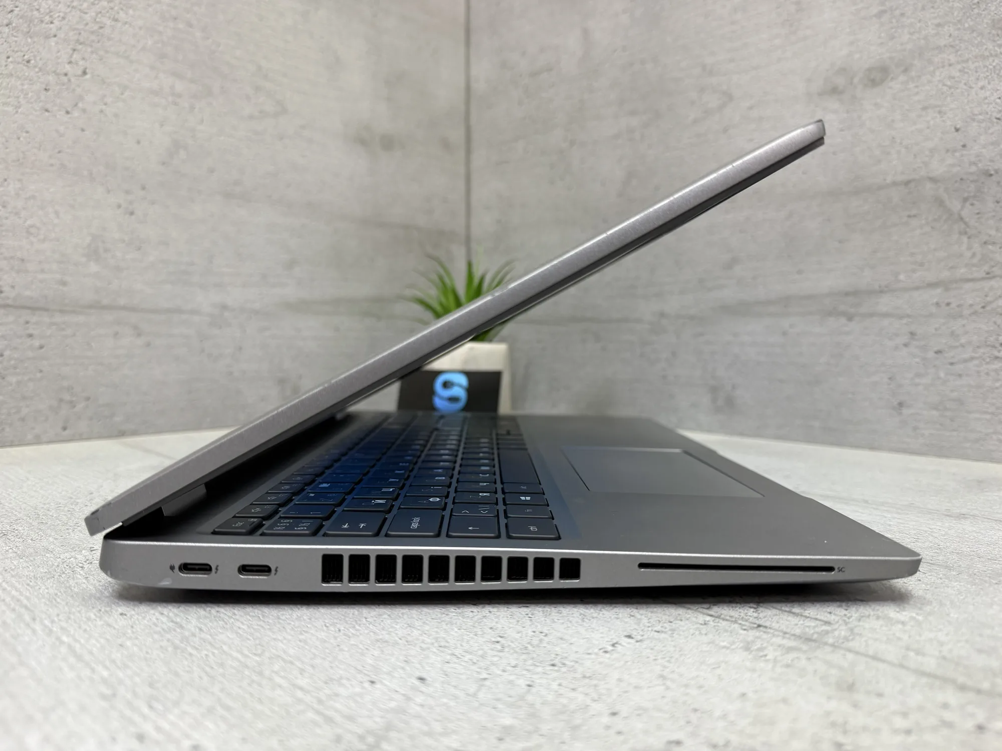 Ноутбук Dell Latitude 5520