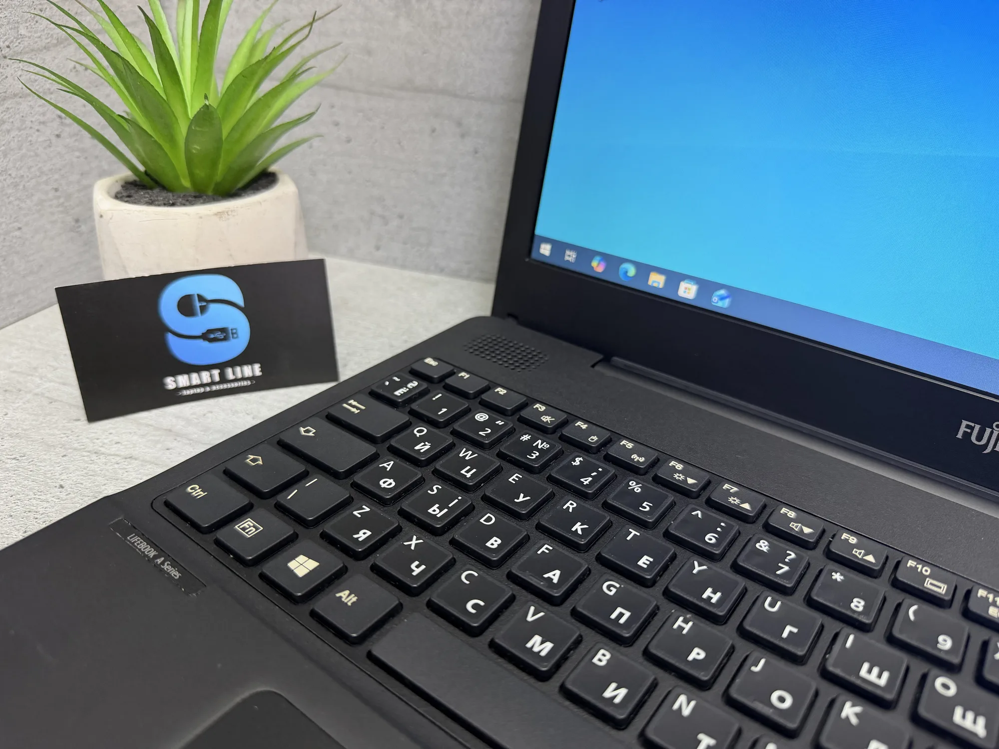 Ноутбук Fujitsu LifeBook A556, фото 2