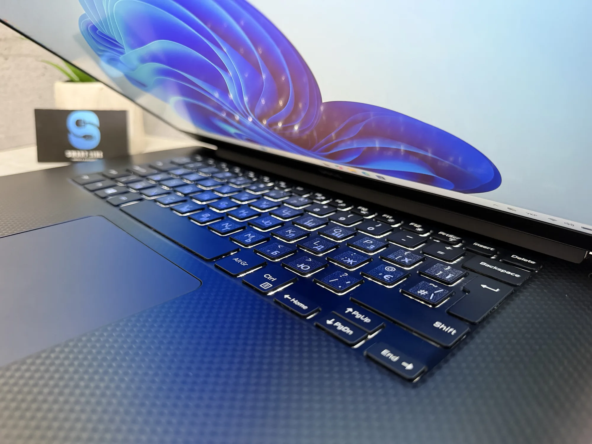 Ноутбук Dell XPS 15 9560