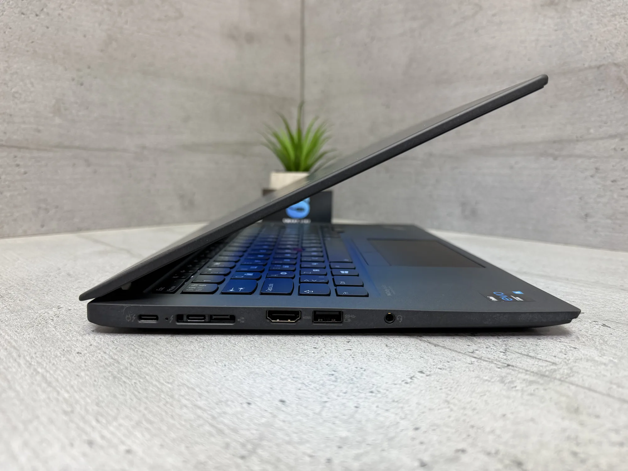 Ноутбук Lenovo T14s Gen 2