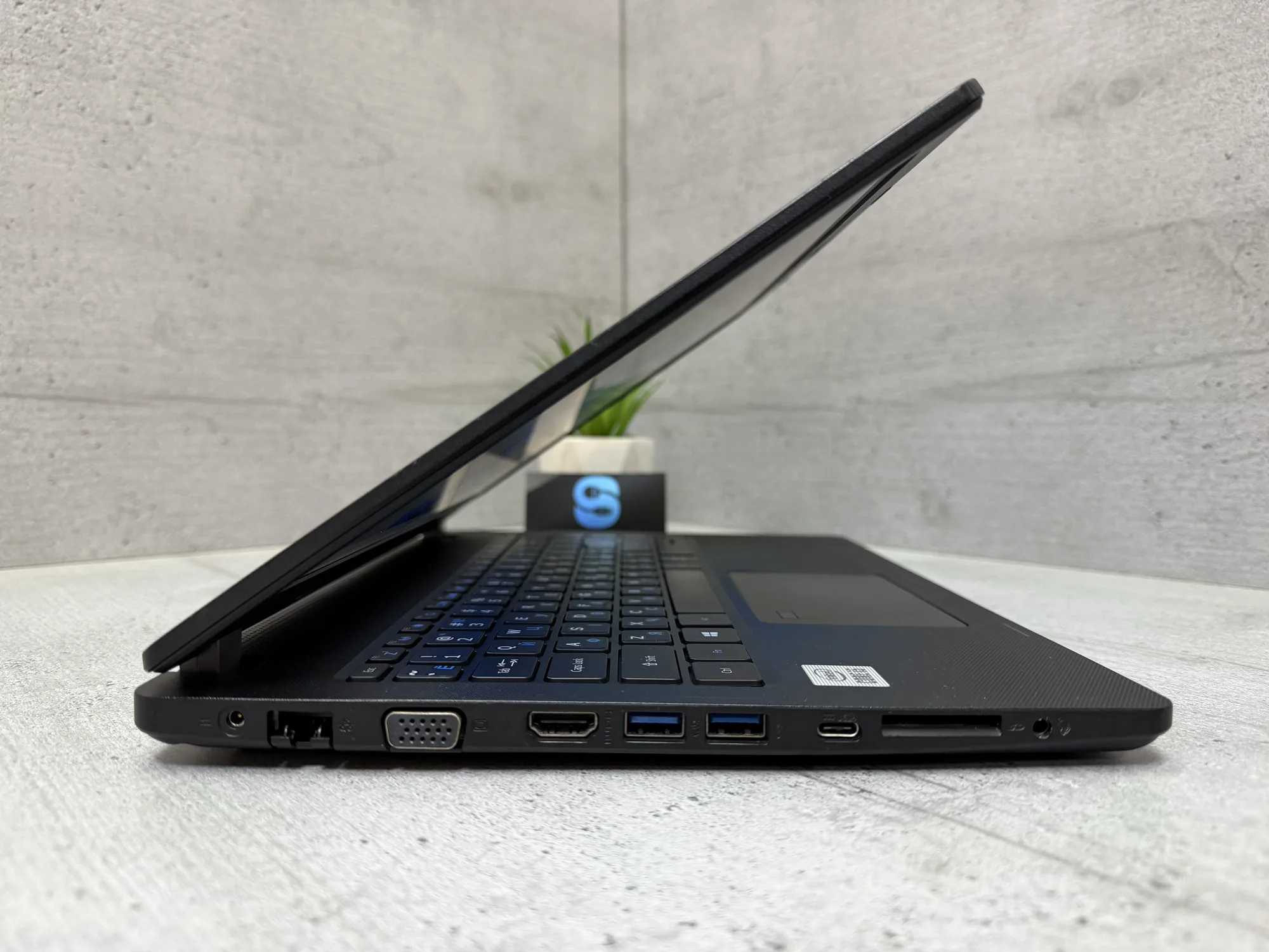 Ноутбук Acer TravelMate P214-52