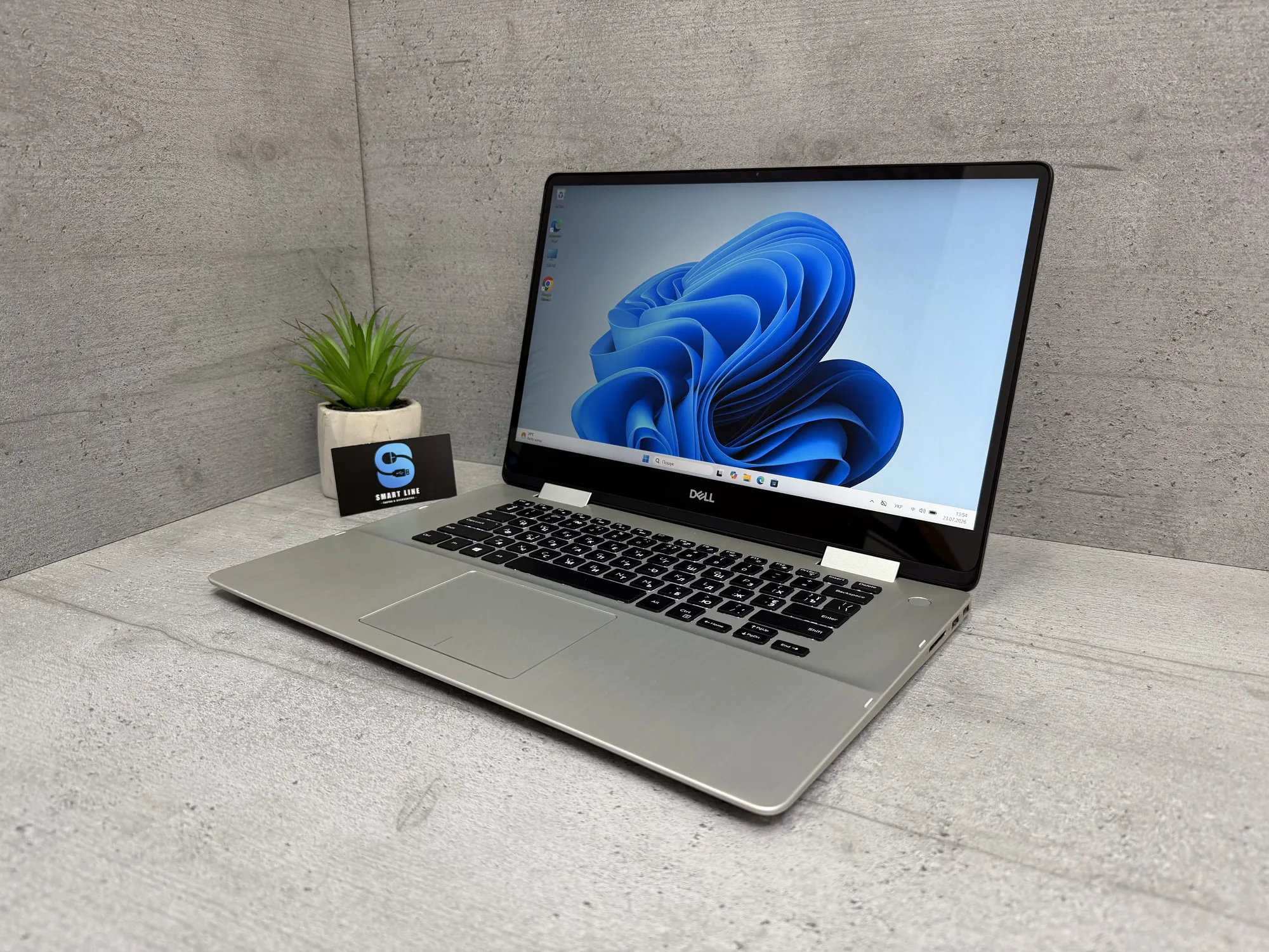 Ноутбук Dell Inspiron 7586
