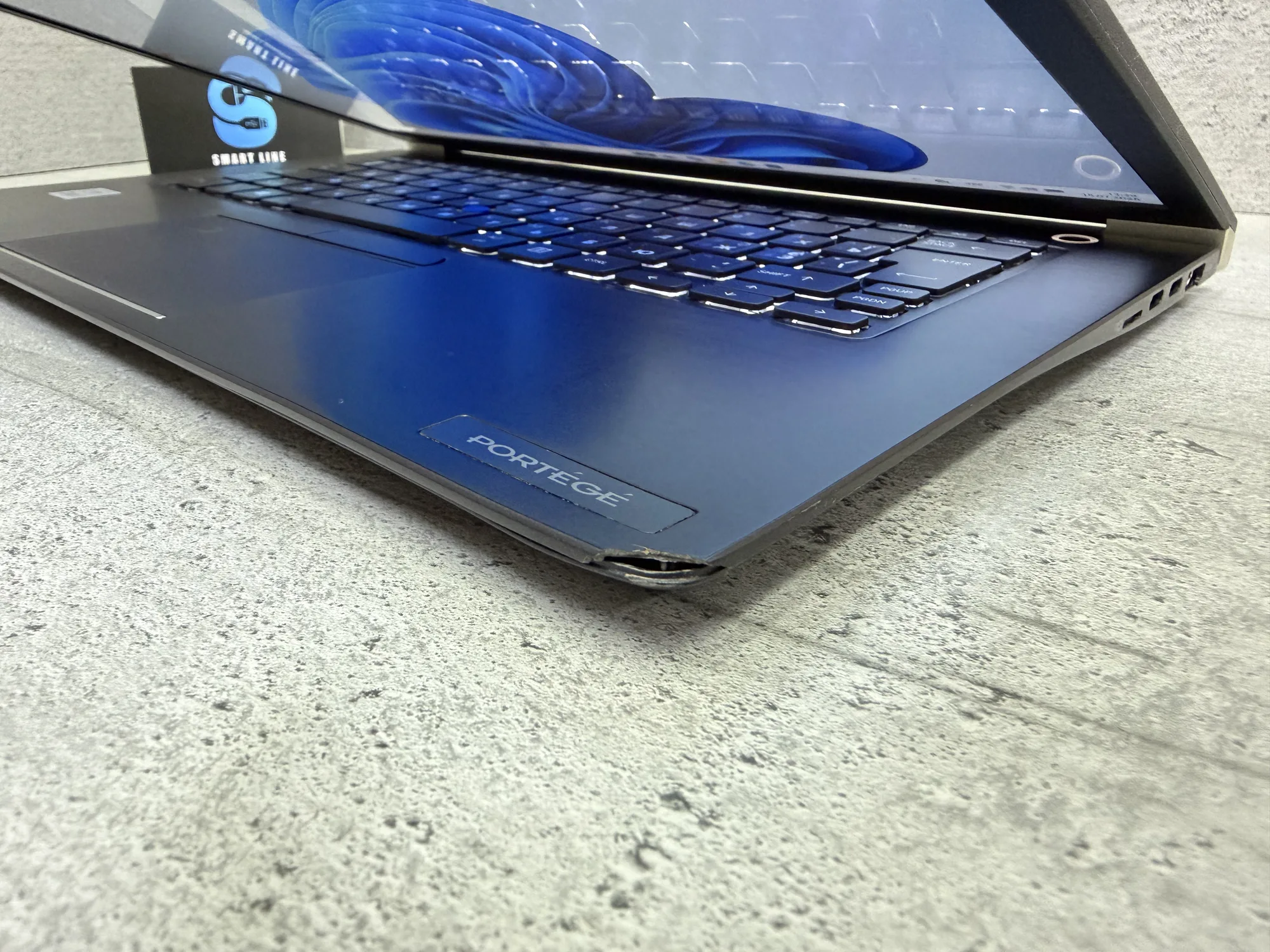 Ноутбук Dynabook Portege X40-G