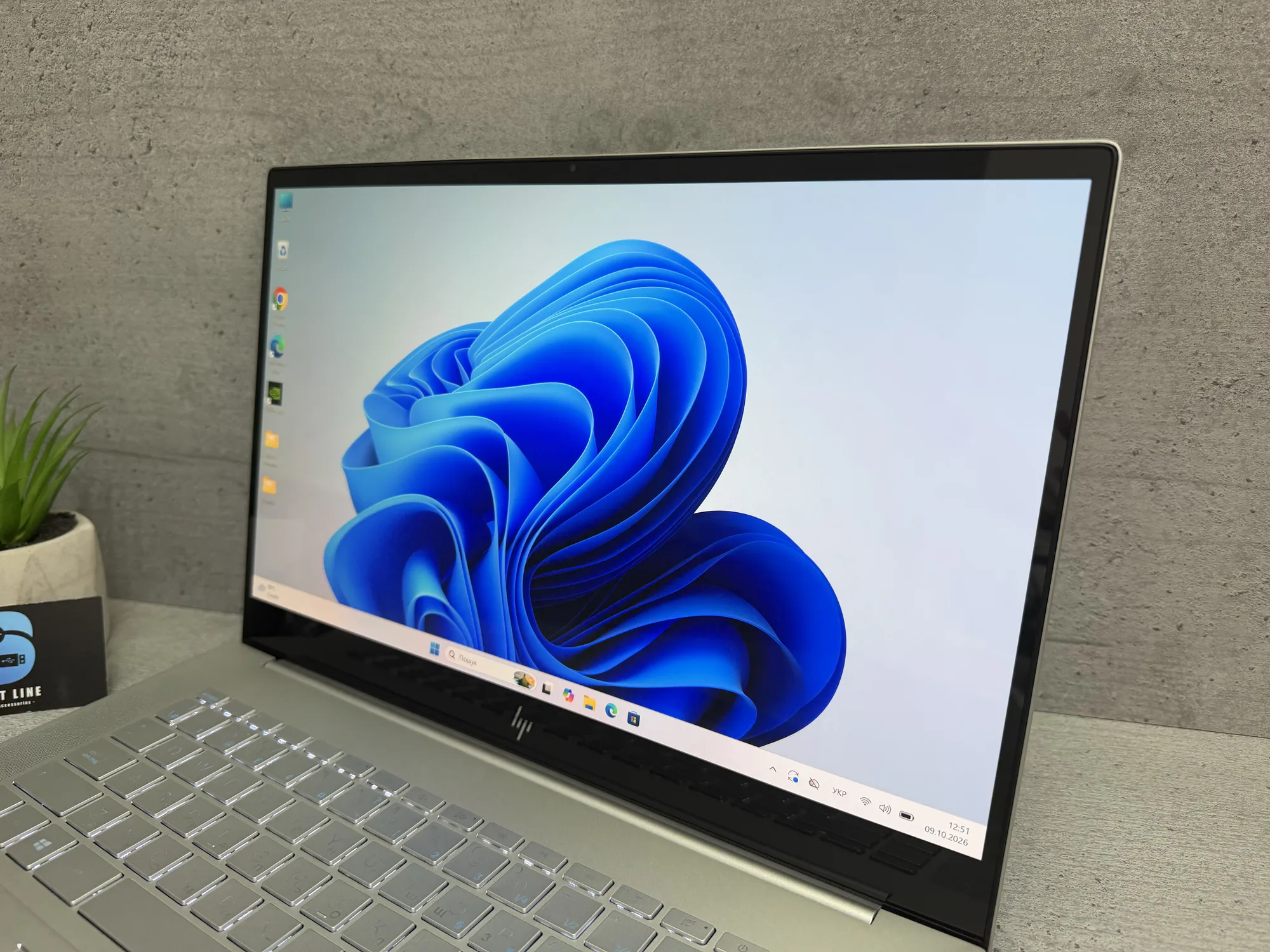 Ноутбук HP Envy 15-EP