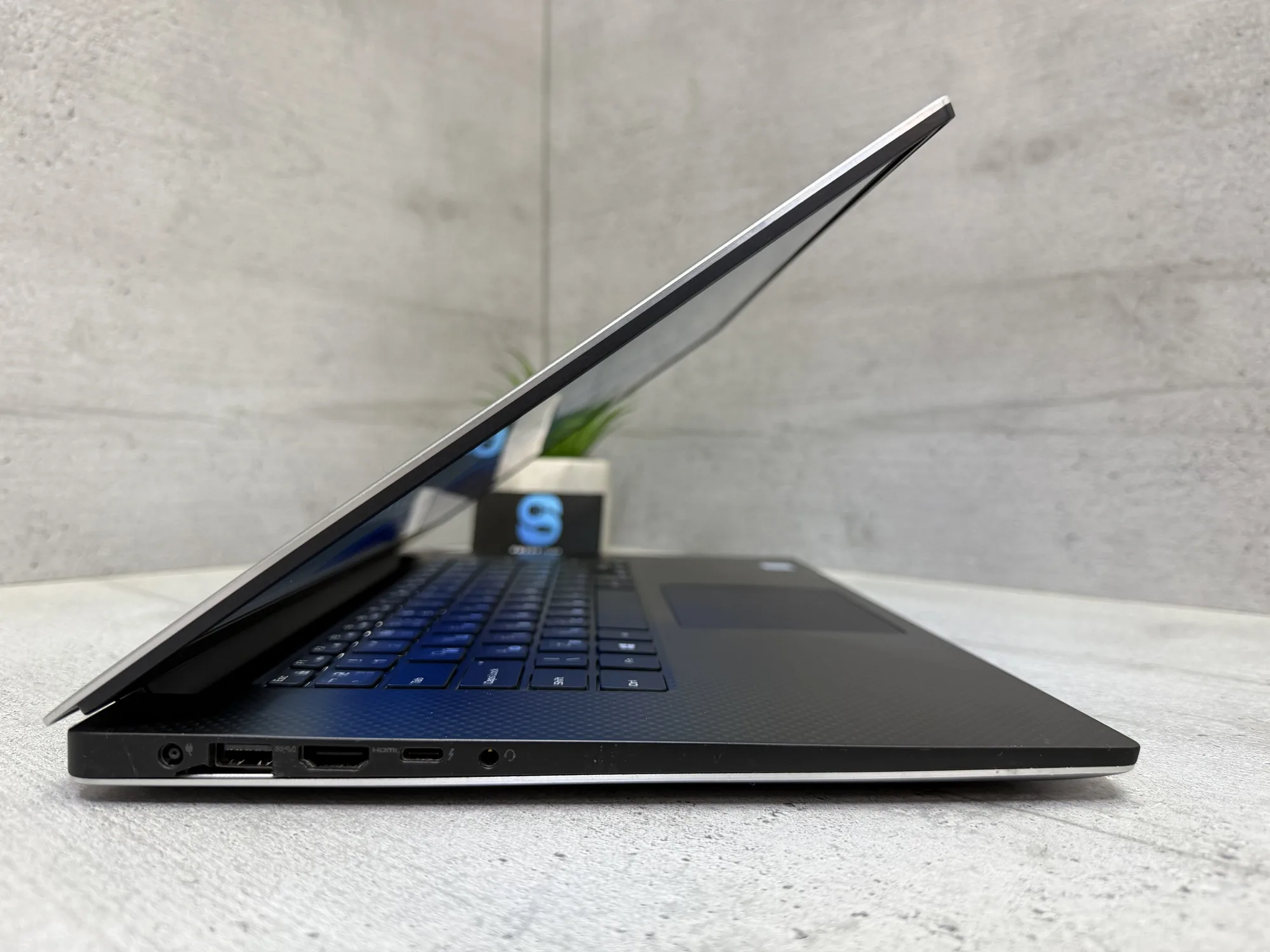 Ноутбук Dell XPS 15 9560